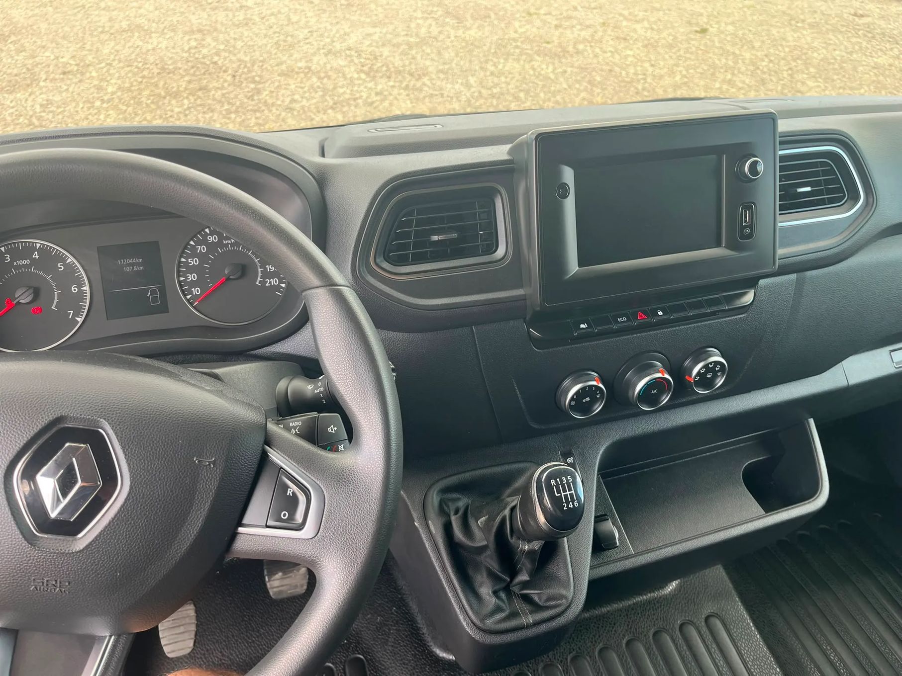 Renault MASTER L2H2 2.3 135KM LED / bagażnik / Import Francja