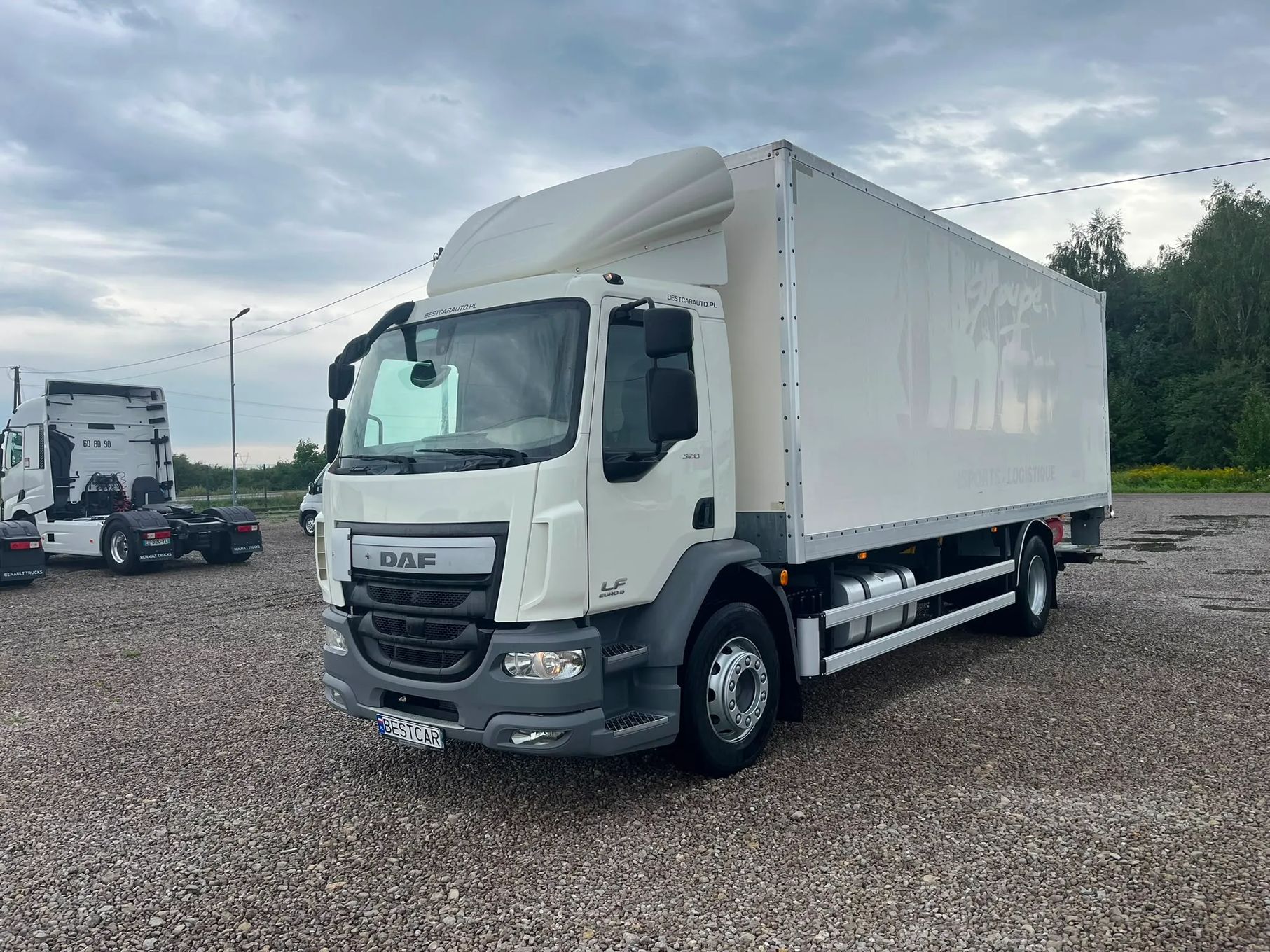 Daf LF320 Euro 6 KONTENER / FURGON / WINDA / Import Francja / Stan bardzo dobry